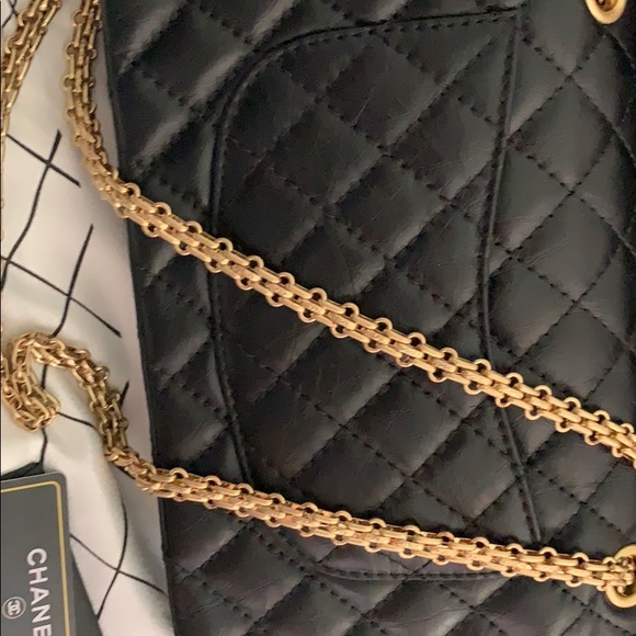 Channel 2.55 calfskin flap bag size medium. - Picture 5 of 8